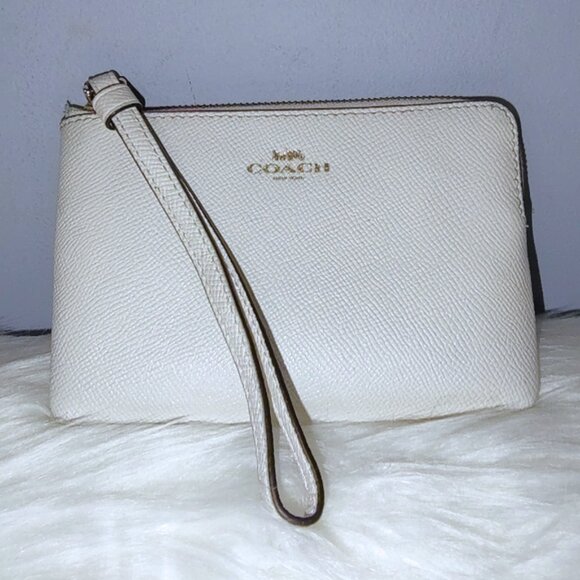 Coach Handbags - Coach L-zip wristlet EUC